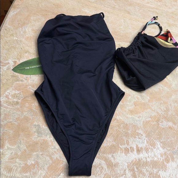 Farm Rio 🌴☀️ Made In Brazil Black Leaf One-piece High Neck Swimsuit - Picture 2 of 7